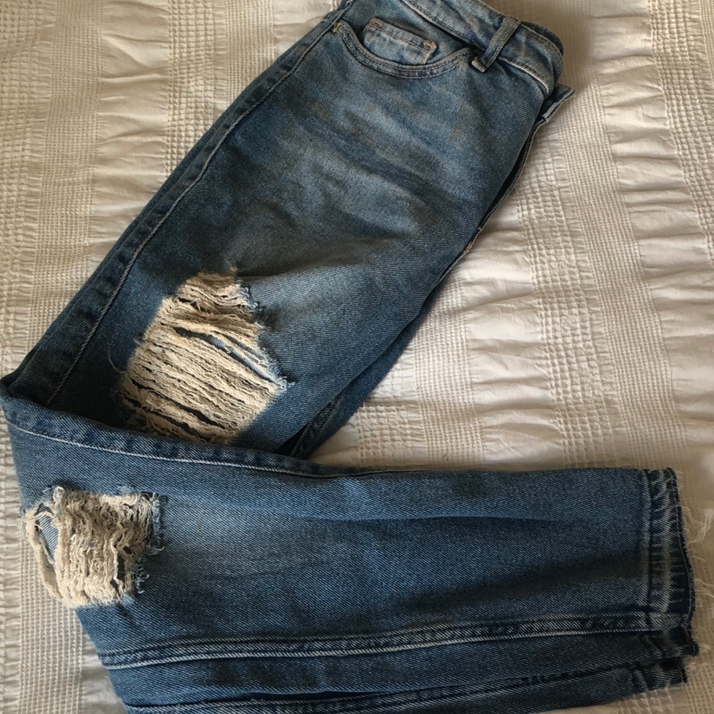 Hollister High Rise Distressed Denim Jeans